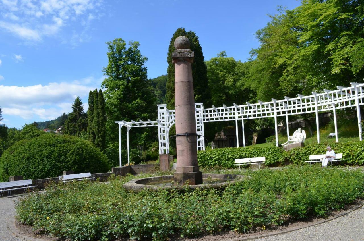 Ferienwohnung Am Kurpark Бад-Вильдбад Экстерьер фото